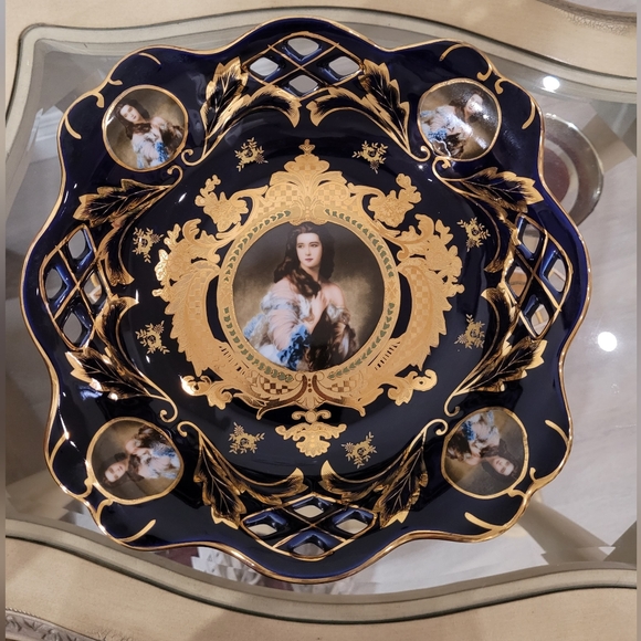 Vintage Alpine Cuisine Navy Pedestal Plate Royal Regency Design - Picture 6 of 8